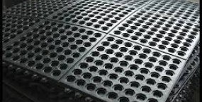 Rubber mats for moisten facilities